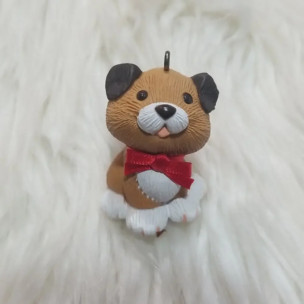 Vintage Hallmark Keepsake Ornament Holiday Puppy 1983